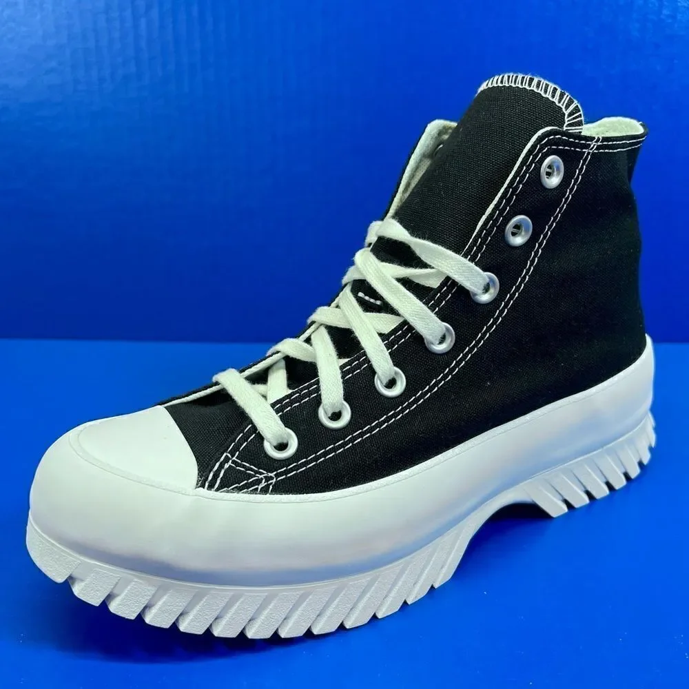 Converse Chuck Taylor All Star‎ Lugged Hi-Top 2.0 Shoes in Black/White Canvas